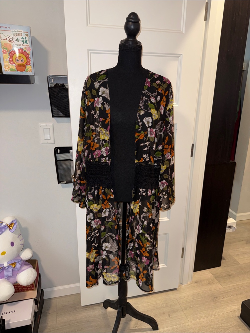 EST 1946 Black Floral Sheer Kimono 18/20